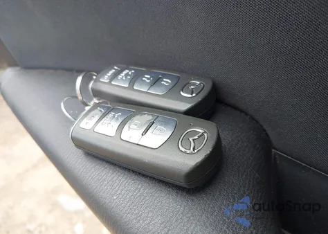 2015 Mazda Mazda3 из США, поврежденный, VIN 3MZBM1U75FM192965